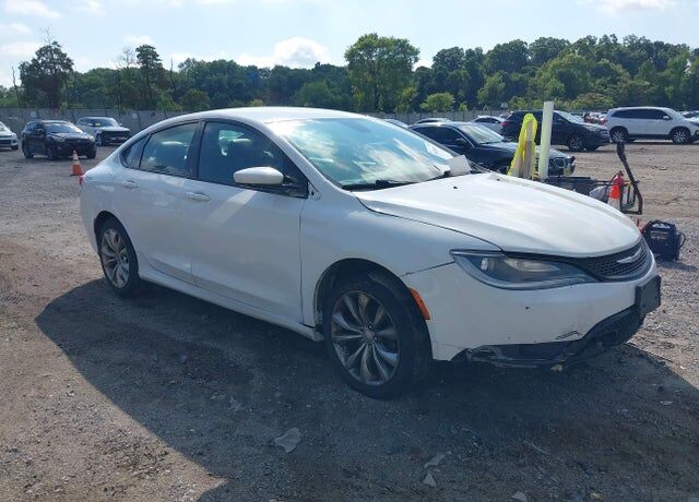2016 CHRYSLER 200