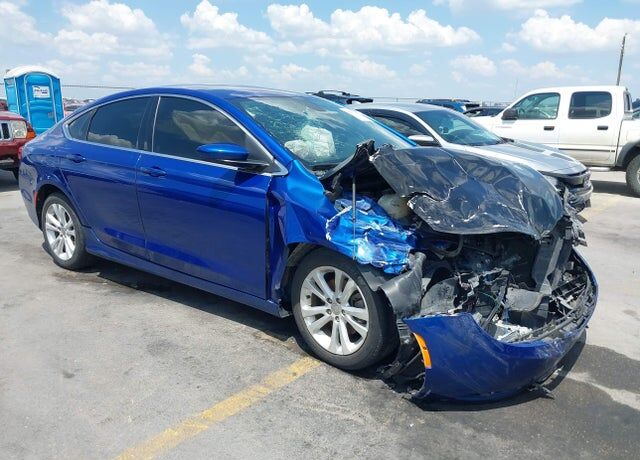 2016 CHRYSLER 200