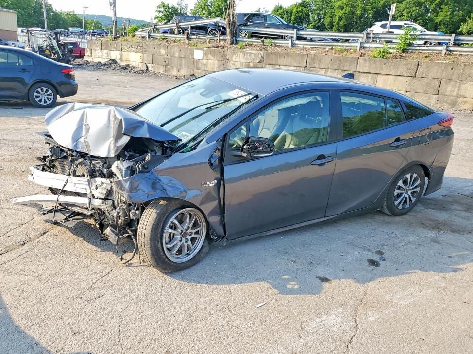 2022 TOYOTA Prius