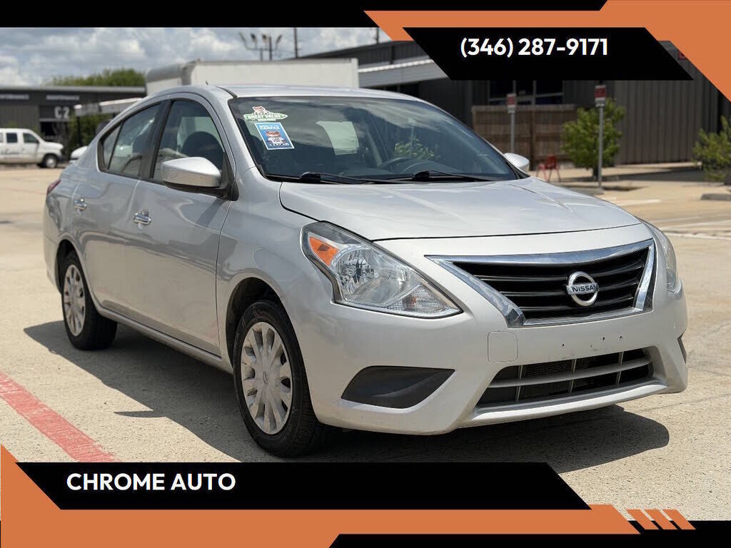 2017 NISSAN Versa