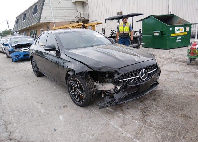 2022 MERCEDES-BENZ E-Class