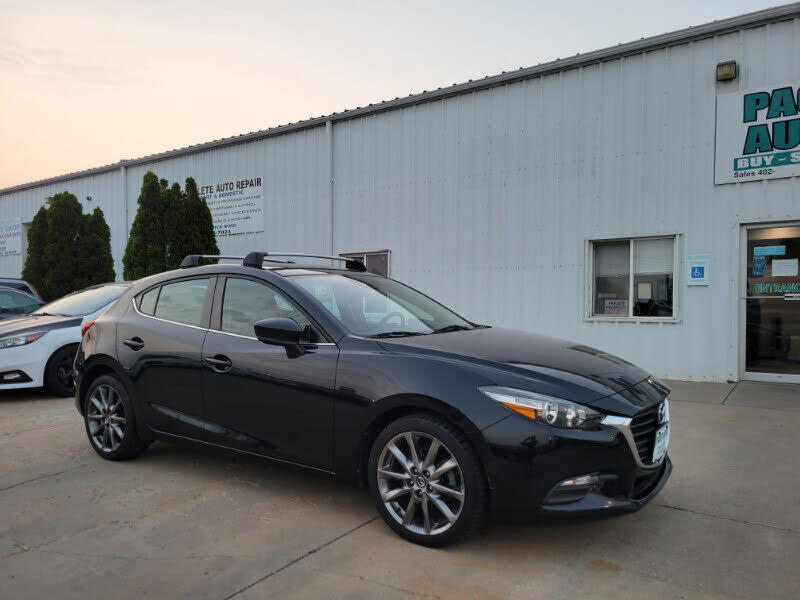 2018 MAZDA Mazda3
