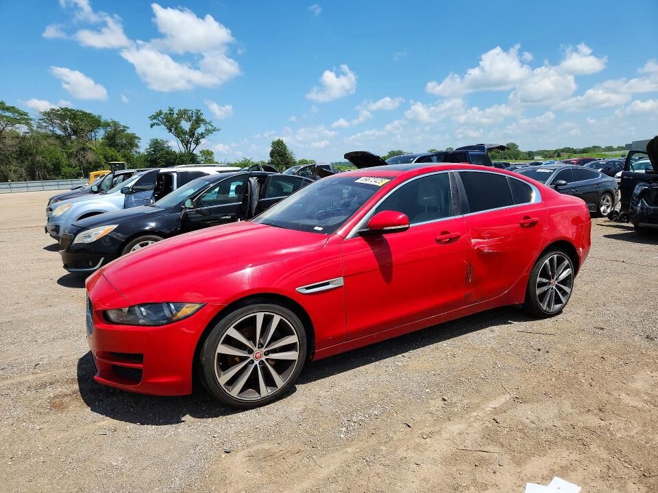 2018 JAGUAR XE