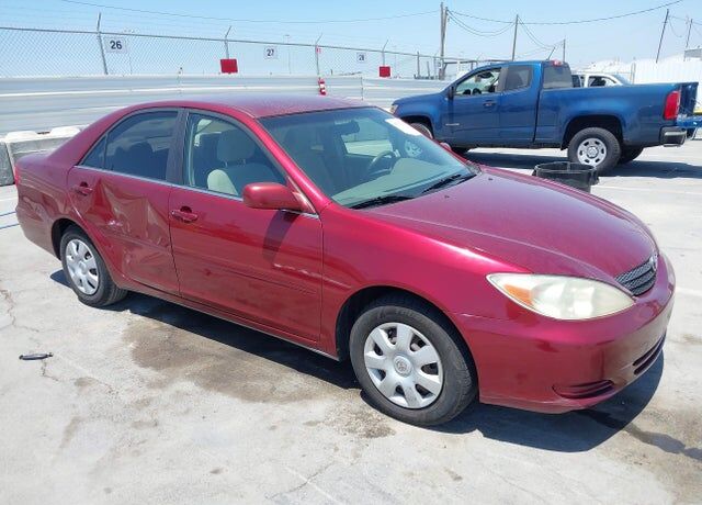 2002 TOYOTA Camry