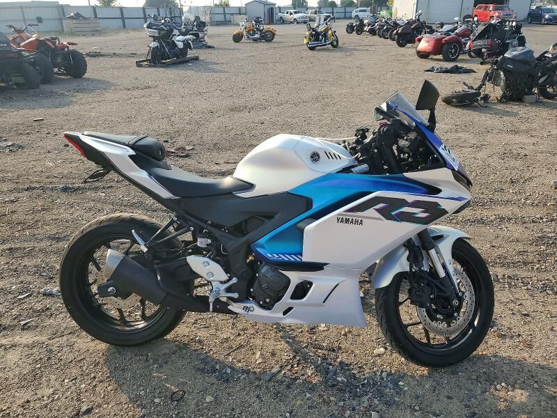 2025 YAMAHA YZF