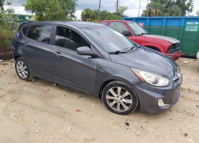 2012 HYUNDAI Accent