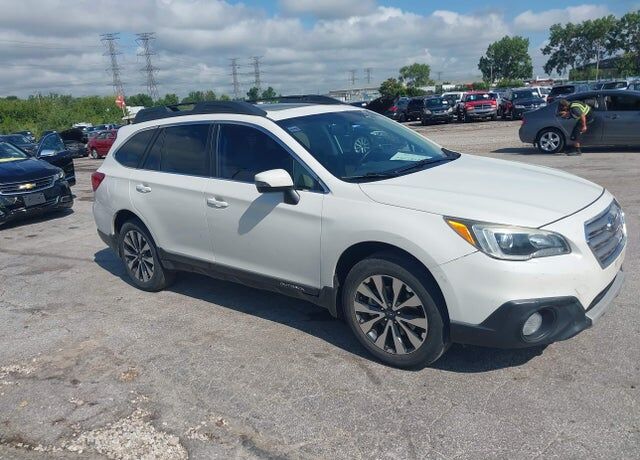 2015 SUBARU Outback