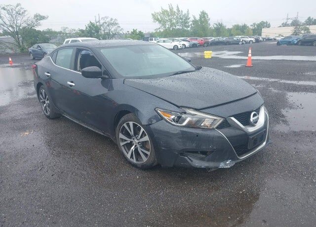 2016 NISSAN Maxima