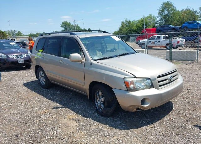 2004 TOYOTA Highlander