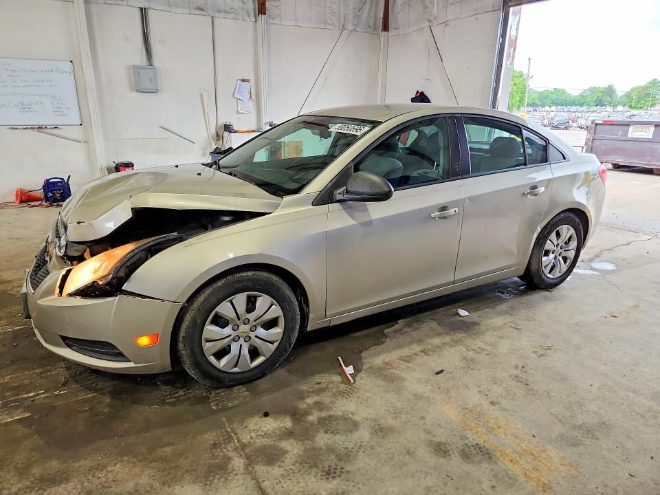 2013 CHEVROLET Cruze