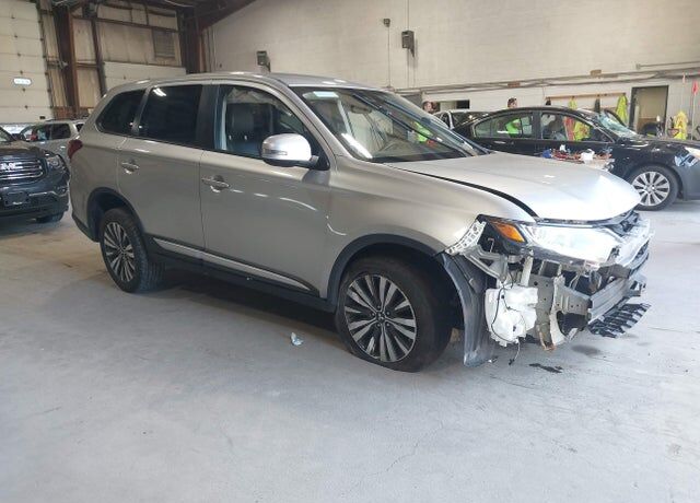 2020 MITSUBISHI Outlander