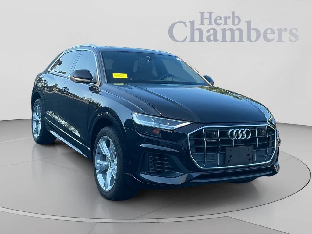 2019 AUDI Q8