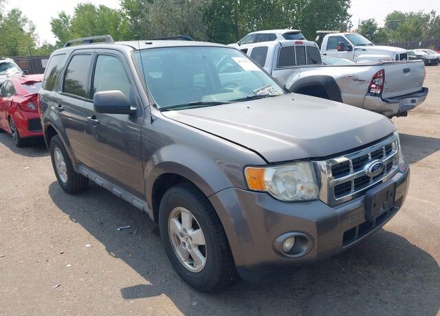 2010 FORD Escape