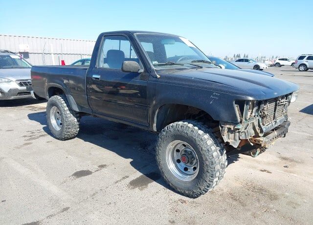 1989 TOYOTA Pick-Up