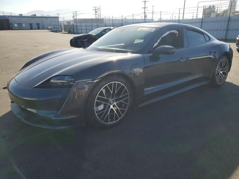 2020 PORSCHE Taycan