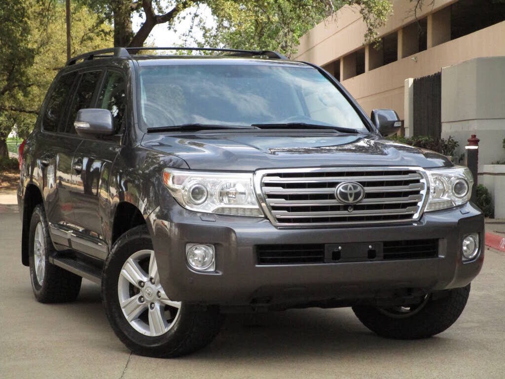 2015 TOYOTA Land Cruiser