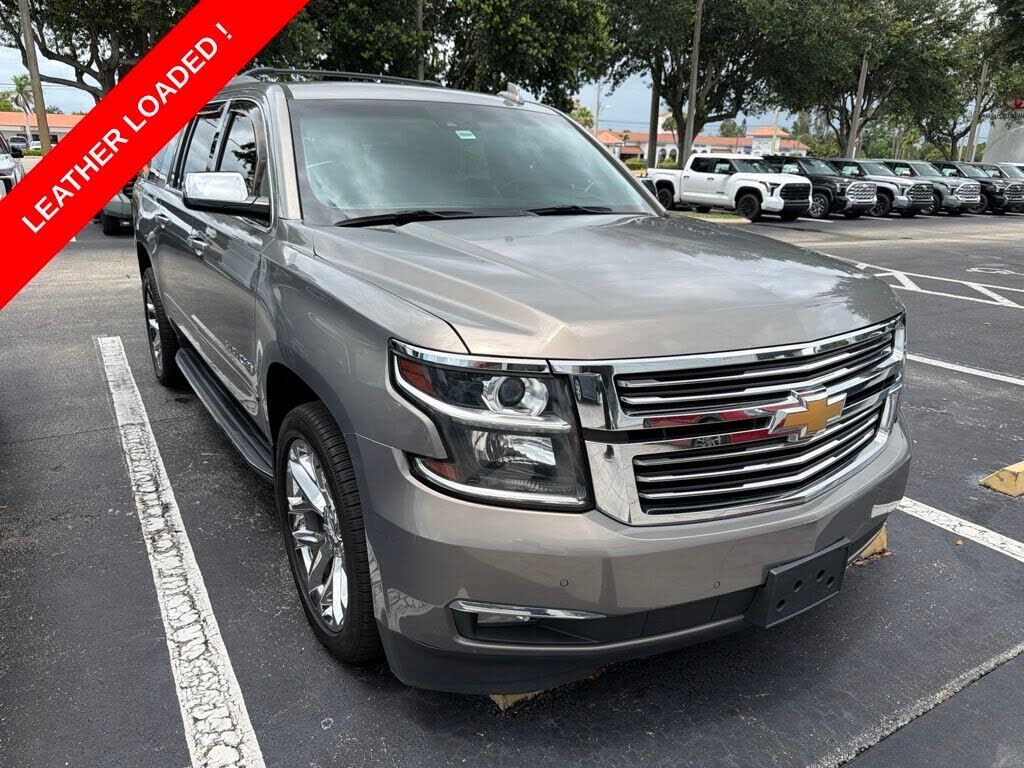 2017 CHEVROLET Suburban