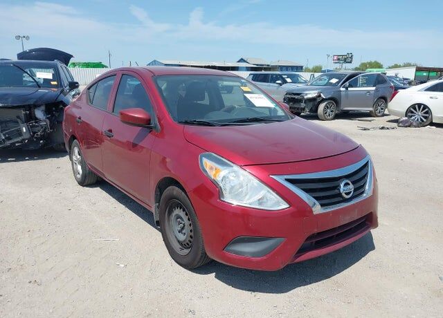 2018 NISSAN Versa
