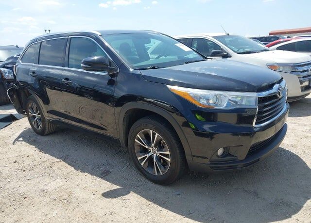2016 TOYOTA Highlander