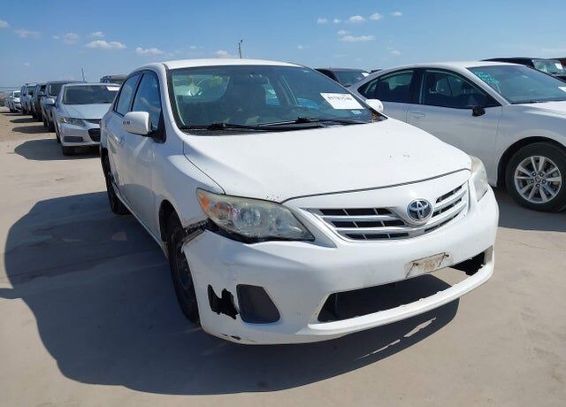 2013 TOYOTA Corolla