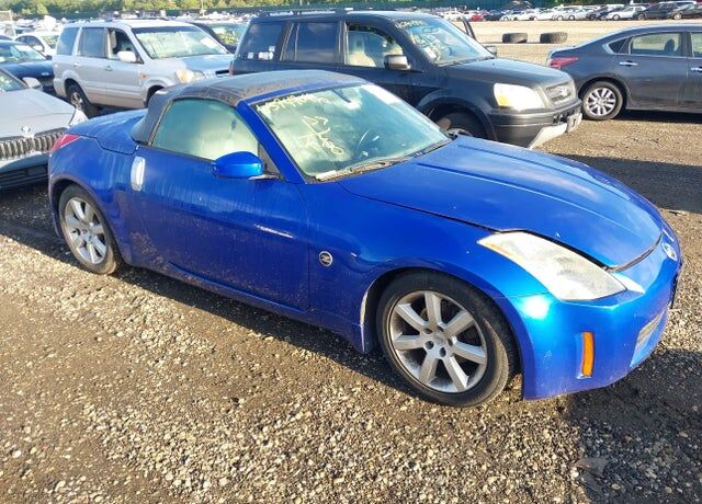 2005 NISSAN 350Z
