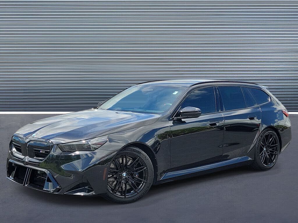 2025 BMW M5