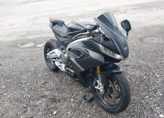 2023 APRILIA RS