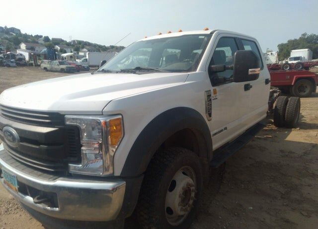 2017 FORD F-550
