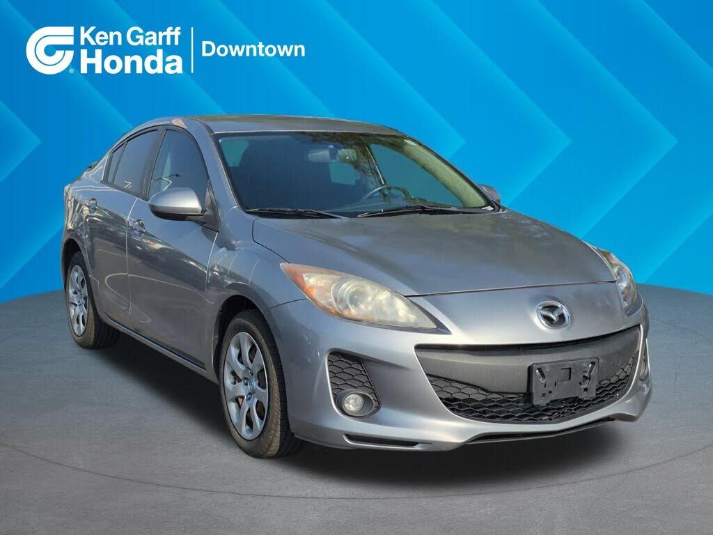 2013 MAZDA Mazda3
