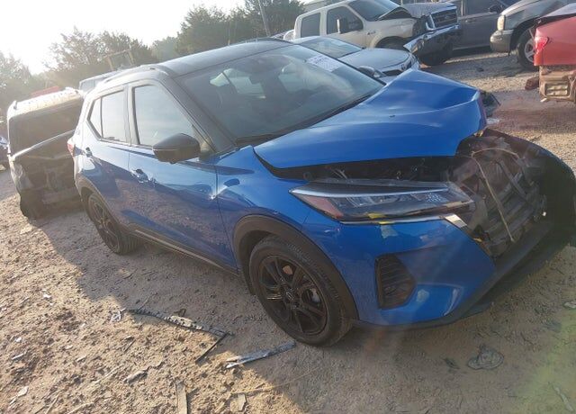 2024 NISSAN Kicks