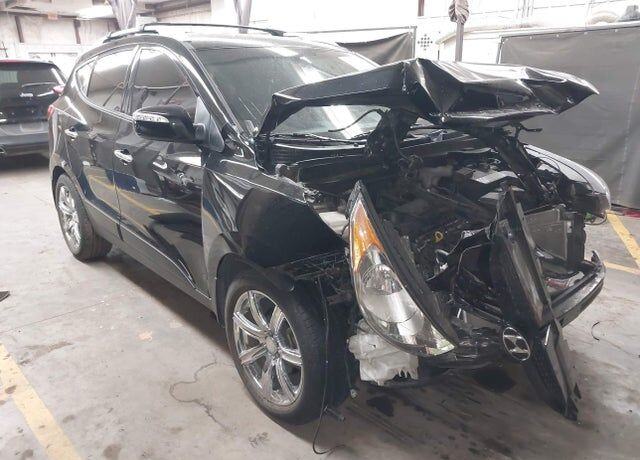 2012 HYUNDAI Tucson