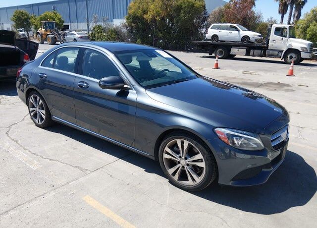 2016 MERCEDES-BENZ C-Class