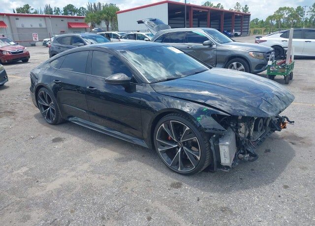 2022 AUDI RS7