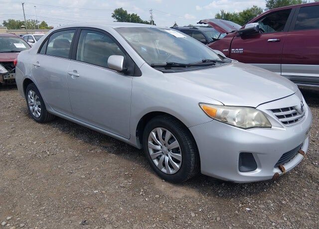 2013 TOYOTA Corolla