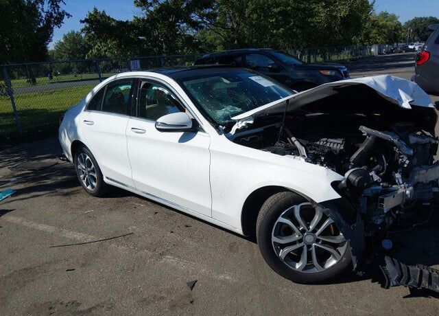 2016 MERCEDES-BENZ C-Class