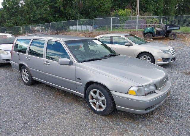 1998 VOLVO V70