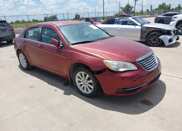 2013 CHRYSLER 200
