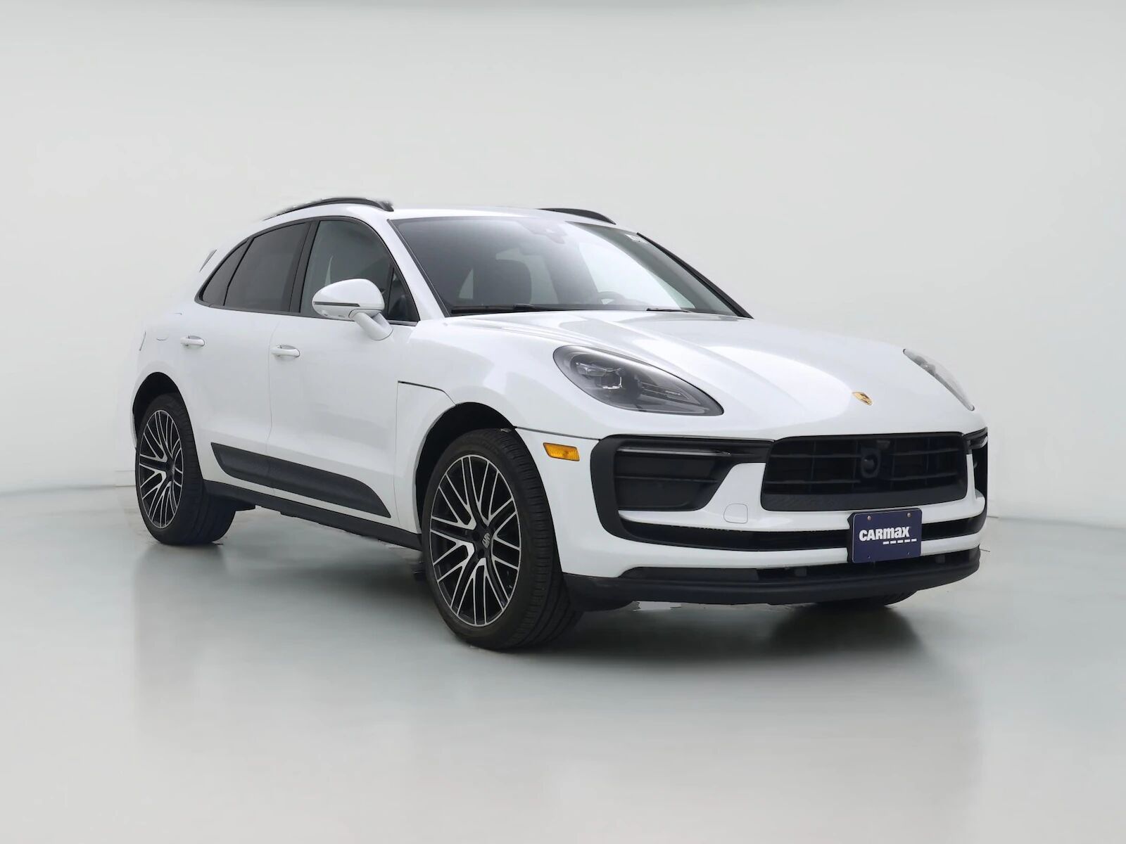 2022 PORSCHE Macan