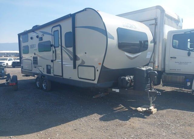 2019 FOREST RIVER Flagstaff Lite Weight Trailers