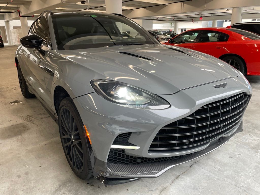 2023 ASTON MARTIN DBX