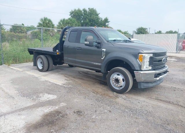 2017 FORD F-550