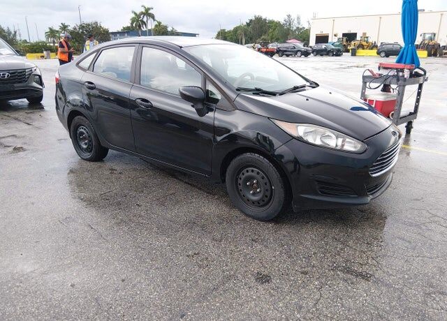 2016 FORD Fiesta