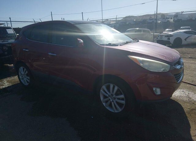 2010 HYUNDAI Tucson