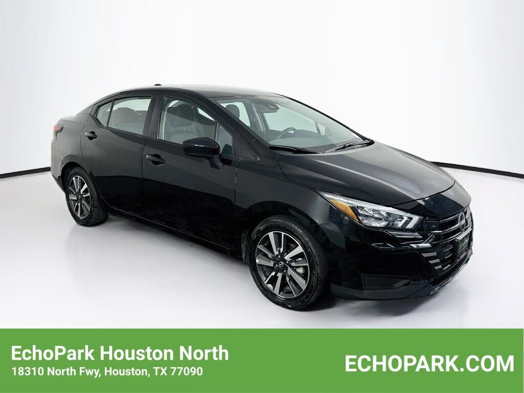 2025 NISSAN Versa