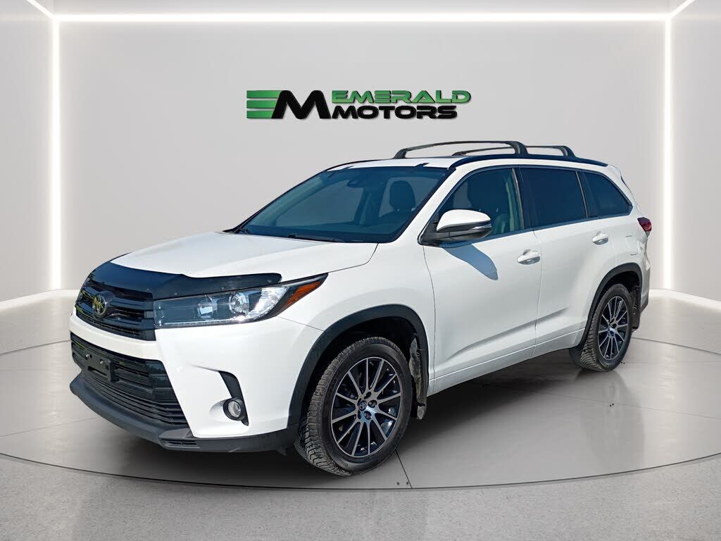 2017 TOYOTA Highlander