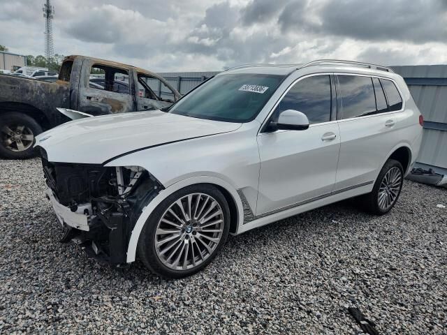 2021 BMW X7