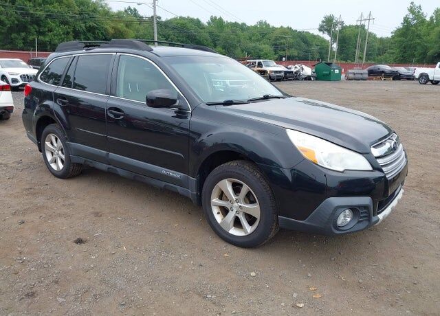 2014 SUBARU Outback