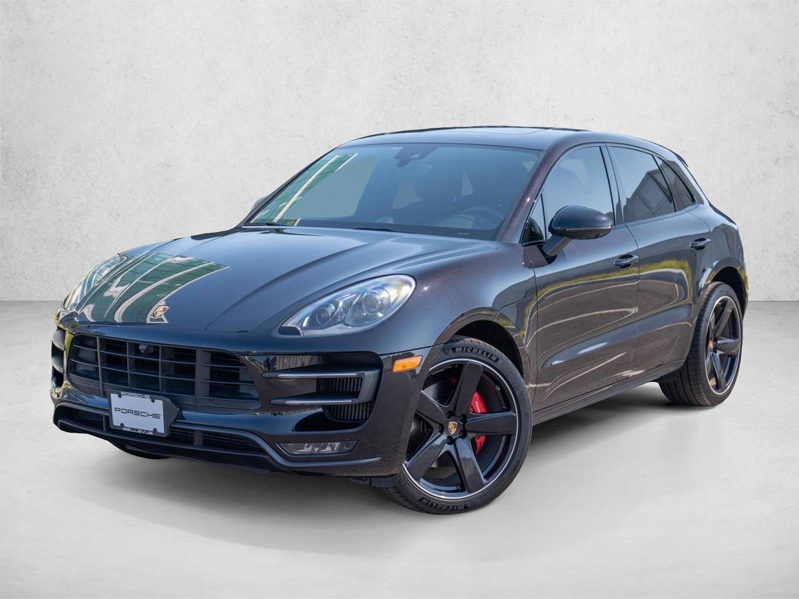 2016 PORSCHE Macan