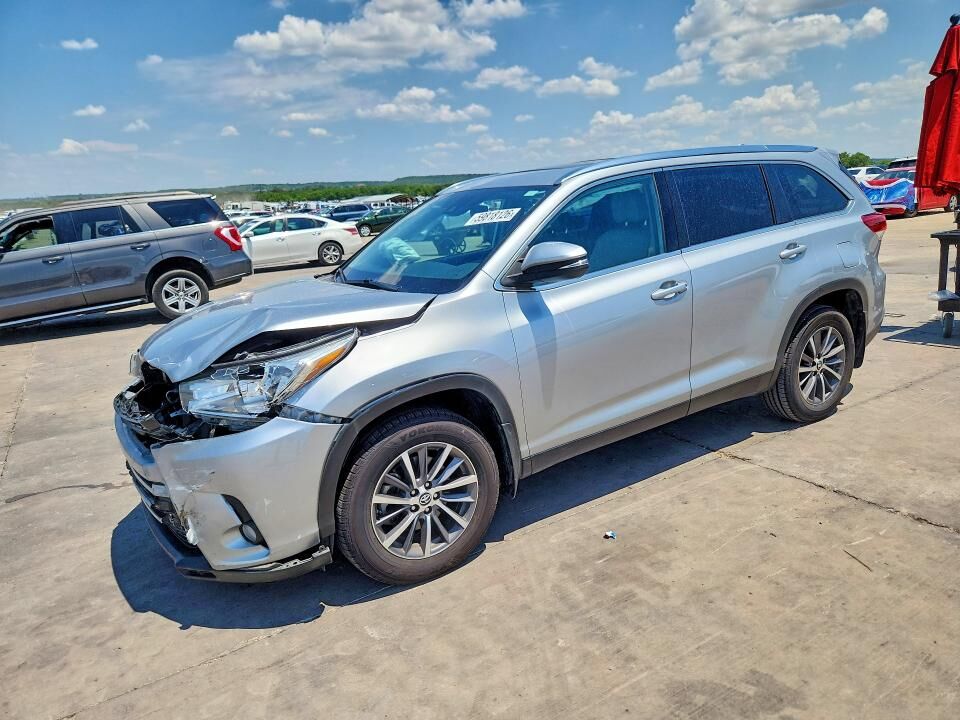 2019 TOYOTA Highlander