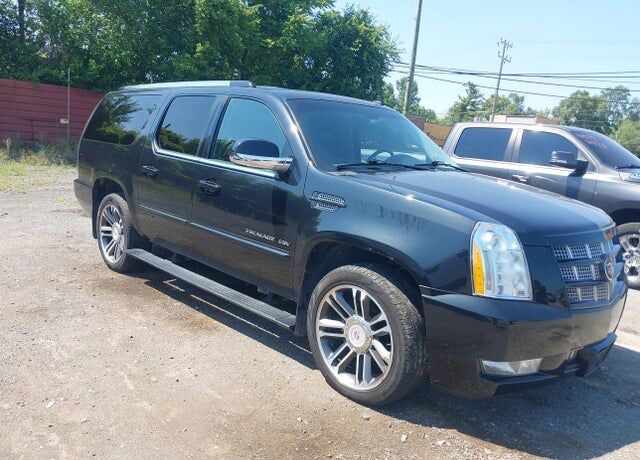 2013 CADILLAC Escalade